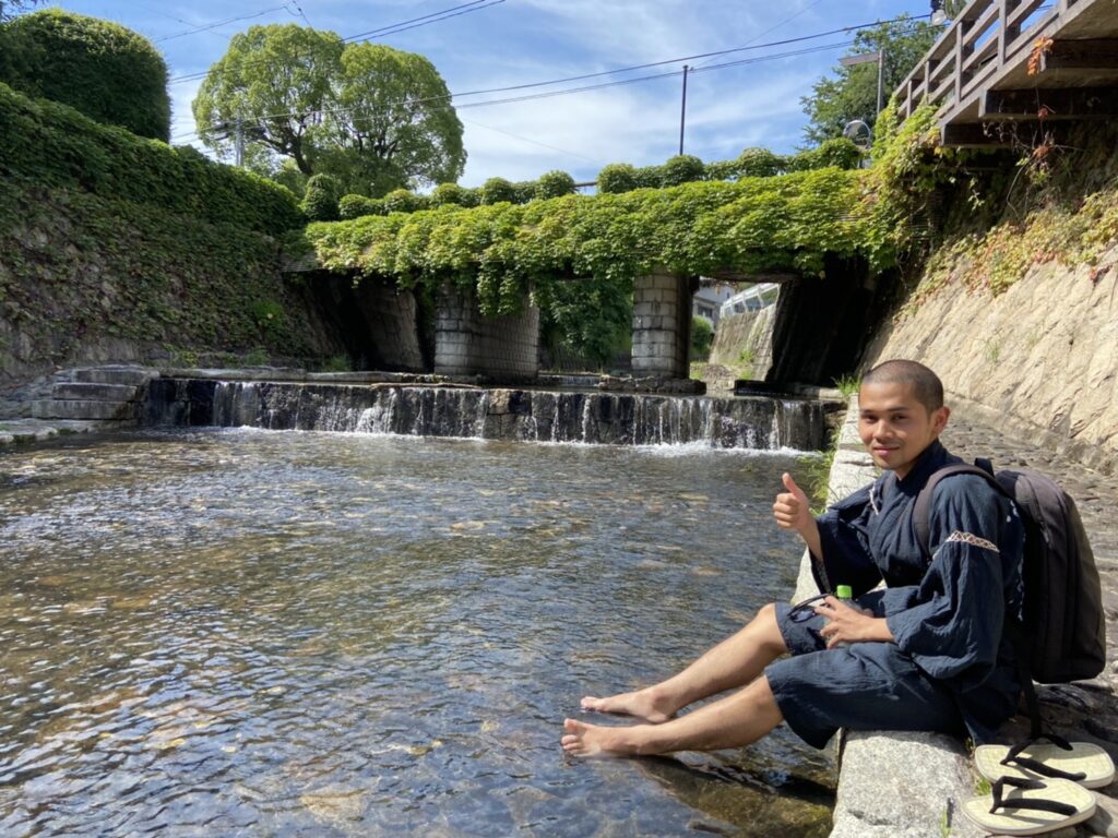 修行僧に見える25歳の頃の写真