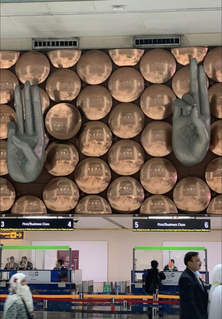 インドリシケシに行く時にデリーの空港にまず降りた